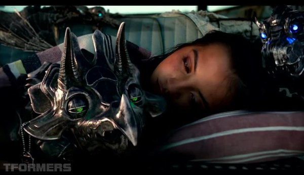 Transformers The Last Knight Extended Kids Choice Awards Trailer Gallery  019 (19 of 447)